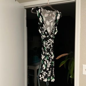 Black floral dress size medium. Great condition.